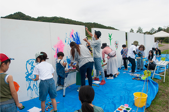 <i>Graffiti Wall</i> Workshop03